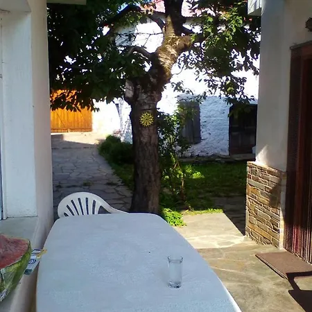 Gini Vinis Chalet