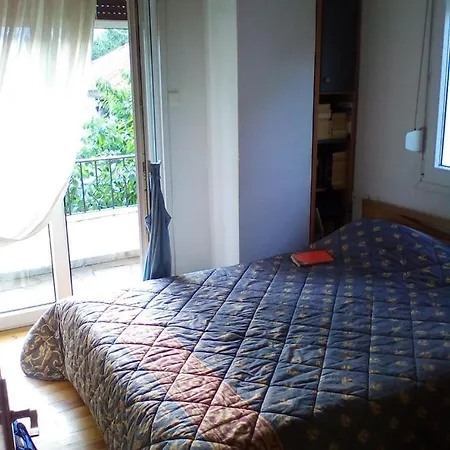 Gini Vinis * Samarína