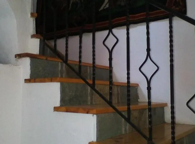 Ginî Viñis Chaletu *